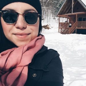 Meet your Posher, Natalia